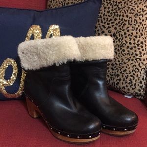 Ugg clog boots